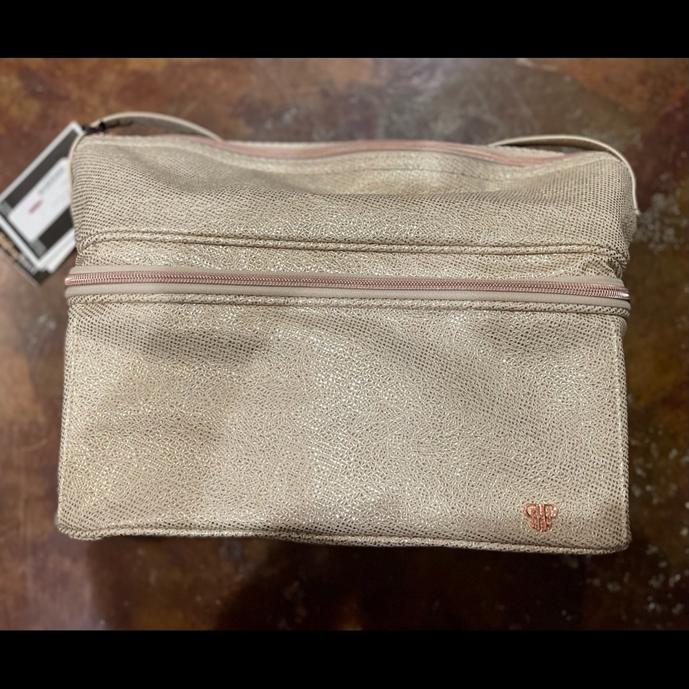 PurseN lotus bag new with tags